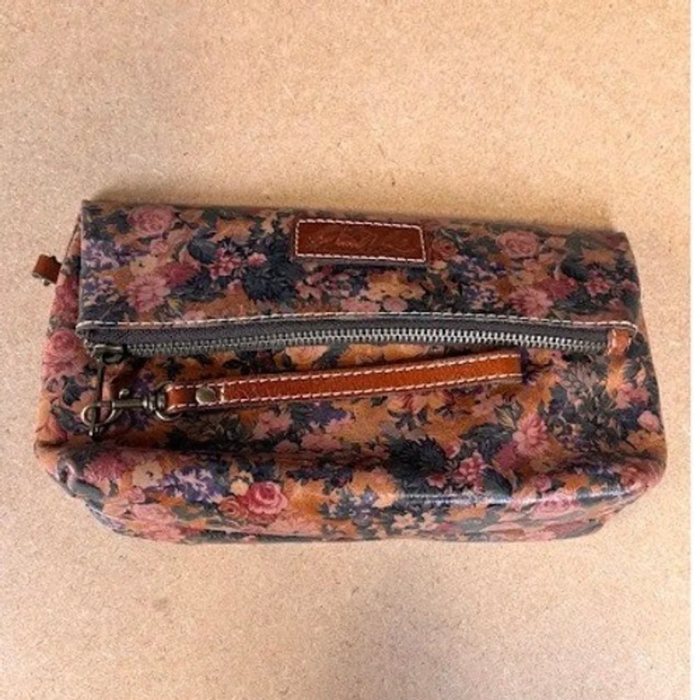 Patricia Nash Floral Leather Wristlet and‎ Matching Trifold Wallet Set Multi